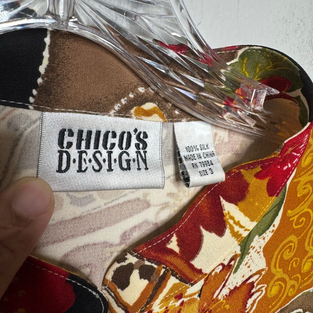 Chico’s Design Silk Blouse Size 3 (XL)Vintage Floral Embellished‎ Shirt Boho - Picture 3 of 11